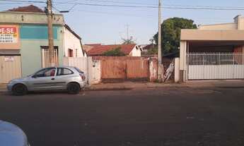 Imagem 4: Terreno e casa Casa com 3 dormitórios