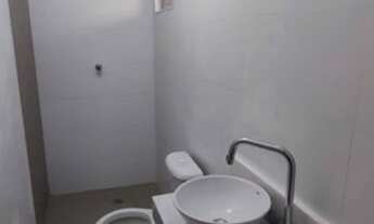 Imagem 4: Térrea para venda possui 80 metros quadrados com 2 quartos em Guilhermina - Praia Grande