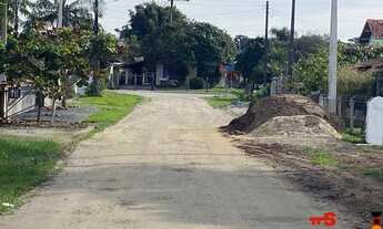 Imagem 6: Casa geminada, em local privilegiado, próxima à lagoa