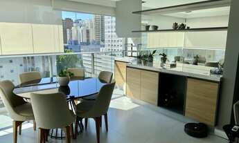 Imagem 3: Apartamento para Venda em São Paulo, Vila Olímpia, 1 dormitório, 1 suíte, 2 banheiros, 2 v