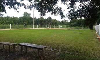 Imagem: Terreno com campo de futebol no sucuri