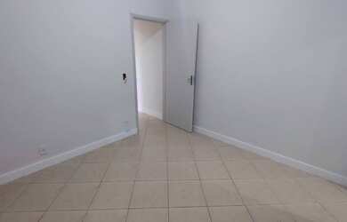 Imagem 5: Térrea para venda possui 80 metros quadrados com 2 quartos em Guilhermina - Praia Grande