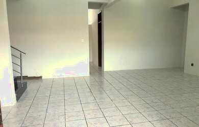 Imagem 2: Casa Duplex - 4 quartos (3 suítes) - Vinhais / São luís