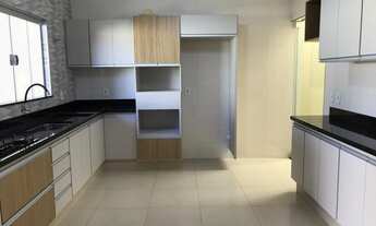 Imagem 2: Casa Monte Alto Casa com 3 dormitórios