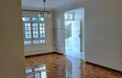 Imagem 5: Casa para Venda em Juiz de Fora, Granbery, 4 dormitórios, 2 suítes, 5 banheiros, 3 vagas