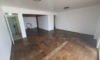 Imagem 3: Apartamento com 3 qts sendo um suite e 2 vagas