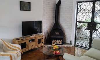 Imagem 4: Sobrado para aluguel e venda possui 120 metros quadrados com 3 quartos