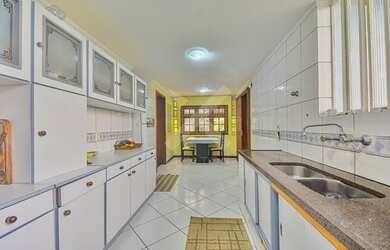 Imagem 7: PORTO ALEGRE - Casa Padrão - Sarandi