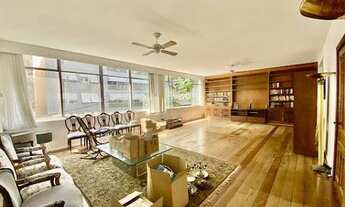 Imagem 2: Apartamento para venda possui 180 metros quadrados com 3 quartos em Leblon - Rio de Janeir