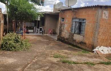 Imagem 5: Linda Casa Bairro Alves Pereira Próxima AV. Guaicurus com Edícula **R$ 150 Mil ** 1BNA2QM
