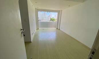 Imagem 7: Apartamento para venda tem 72 metros quadrados com 2 quartos 1 banheiro com varanda por 24