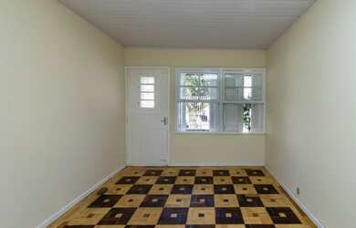 Imagem 5: PORTO ALEGRE - Casa Padrão - Sarandi