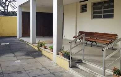 Imagem 2: Apartamento para aluguel e venda possui 80 metros quadrados com 2 quartos