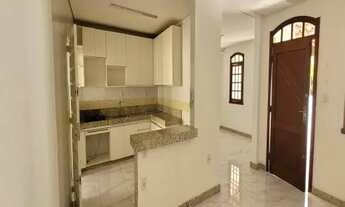 Imagem 4: Casa para venda possui 169 metros quadrados com 3 quartos em Jardim Santa Lídia - Mauá - S