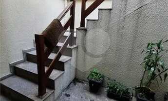 Imagem 6: Casa em condomínio fechado com 87 m² com 3 dormitório sendo 1 suite, 3 banheiros. Marque s