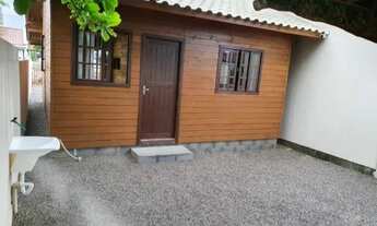 Imagem 4: Alugo anual casa de 2 quartos a 150 metros da praia