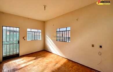 Imagem 3: Casa para aluguel, 4 quartos, 3 vagas, Planalto - Divinópolis/MG