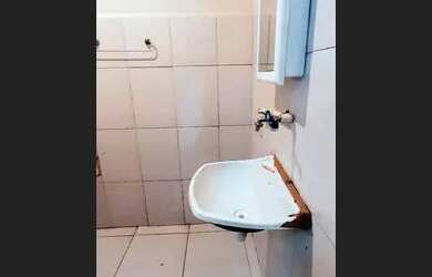 Imagem 5: Centro- Apartamento Conjugado, Quarto, Cozinha,banheiro<br>e área R$ 450,00