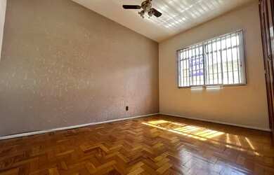 Imagem 2: Apartamento para aluguel tem 60 metros quadrados com 3 quartos em Centro - Juiz de Fora