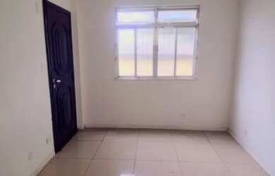 Imagem 2: Á 5 minutos do Metrô de Inhaúma! Excelente apartamento vazio, claro e arejado composto de