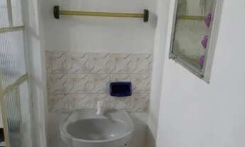 Imagem 3: Alugo casa com 2 quartos com garagem