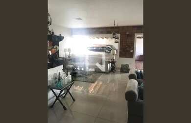 Imagem 4: Casa à Venda - Bairro das Palmeiras, 3 Quartos, 300 m2