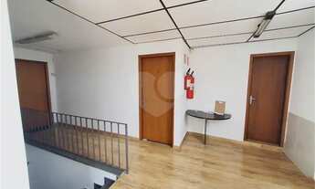 Imagem 6: Prédio Comercial a venda. Localização: 10 minutos a pé para o Metrô