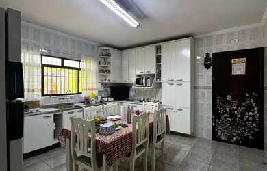 Imagem 4: Belíssimo sobrado a venda no Riacho 1