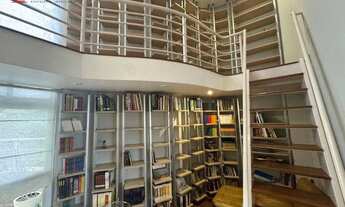 Imagem 3: Bela casa de esquina com muito verde!!