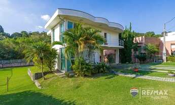 Imagem 3: Casa à venda , com 3 Suítes , quintal gramado , no Condomínio Villagio di Verona, na cidad