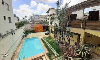 Imagem: Casa em Sagrada Família com 400 m², 8