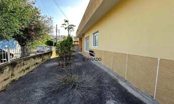 Imagem 3: Casa Antiga para Locação Ambientes Amplos e Localização Privilegiada. ( ATENÇÃO: Este não