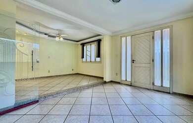 Imagem: CASA DUPLEX COM 300MTS DE ÁREA CONSTRUÍDA