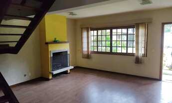 Imagem 2: Casa para locação com 3 quartos sendo 2 suítes em condomínio na Ermitage - Teresópolis/RJ