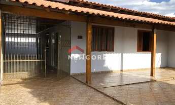 Imagem: Casa em Rua Guaraúna - Conjunto Habitacional