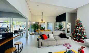 Imagem 5: Casa padrão condomínio em bairro nobre