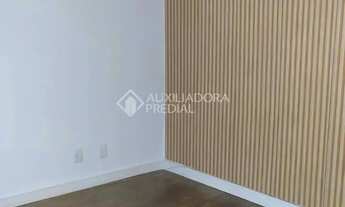 Imagem 4: Apartamento de 2 dormitórios com vaga escriturada e coberta no Menino Deus