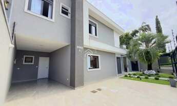 Imagem: Sobrado de Frente para Rua com 3 Suítes