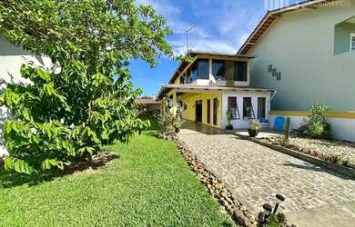 Imagem 2: Sobrado com 3 dormitórios - 300m do mar