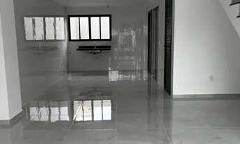 Imagem: Casa Duplex / Nova para Venda em Rio de