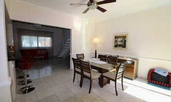 Imagem 2: Casa com 4 suítes, ,piscina á 180 m da praia