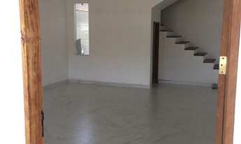 Imagem 3: Casa legalizada com 3 pisos no Bairro do Trem