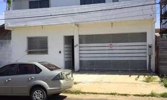 Imagem: Casa legalizada com 3 pisos no Bairro do