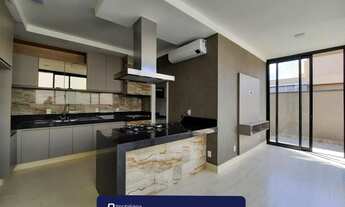 Imagem 3: Casa de condomínio para venda tem 220 metros quadrados com 3 quartos