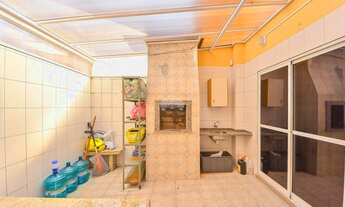 Imagem 3: Sobrado triplex com churrasqueira