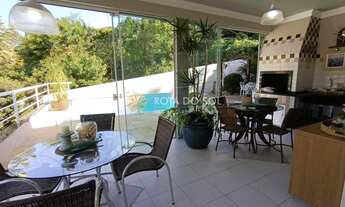 Imagem 6: Casa ampla com 5 quartos no Centro de Bombinhas