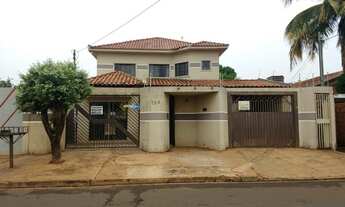 Imagem: 035. Sobrado com Edícula no bairro Santo