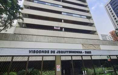 Imagem 2: Apartamento com 3 qts sendo um suite e 2 vagas