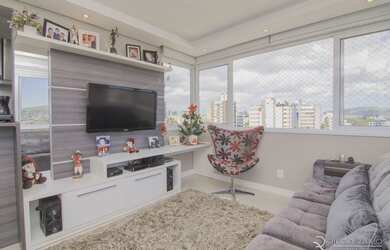 Imagem 2: Diferenciado 03 ( três) dormitórios com suíte, piso laminado e 2 ( duas) vagas de garagem