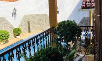 Imagem 7: Vende-se Casa no Calhau - 05 suíte sendo 01 master - todas com varanda - Piscina - Área Go